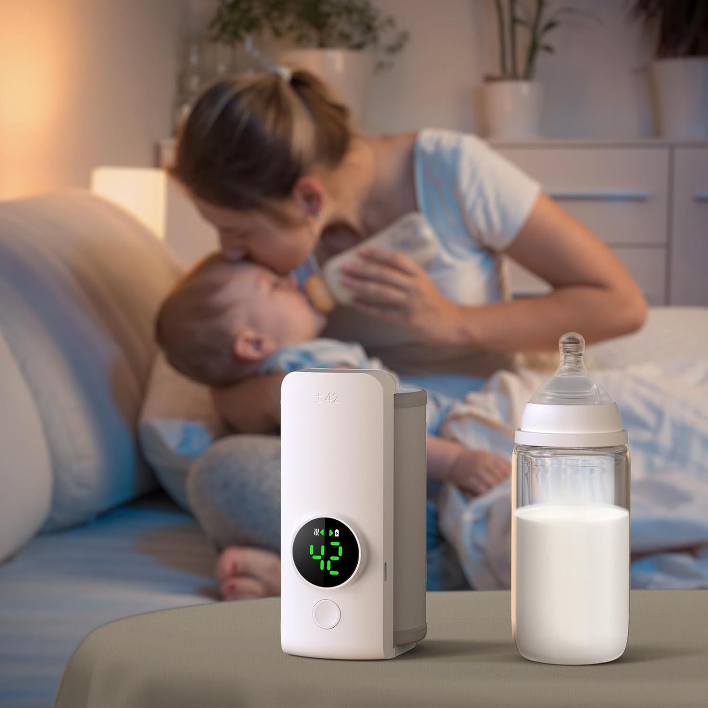 USB car-mounted charging heating bottle for baby