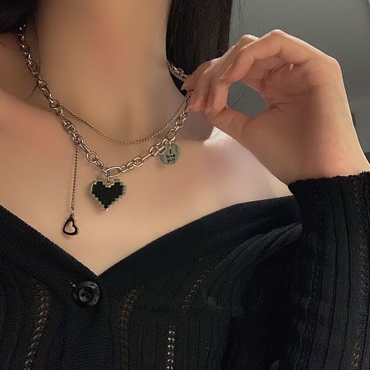Titanium Steel Does Not Fade Black Love Necklace Ladies Summer Ins Hip-Hop Niche Design Decorative Pendant Collarbone Chain