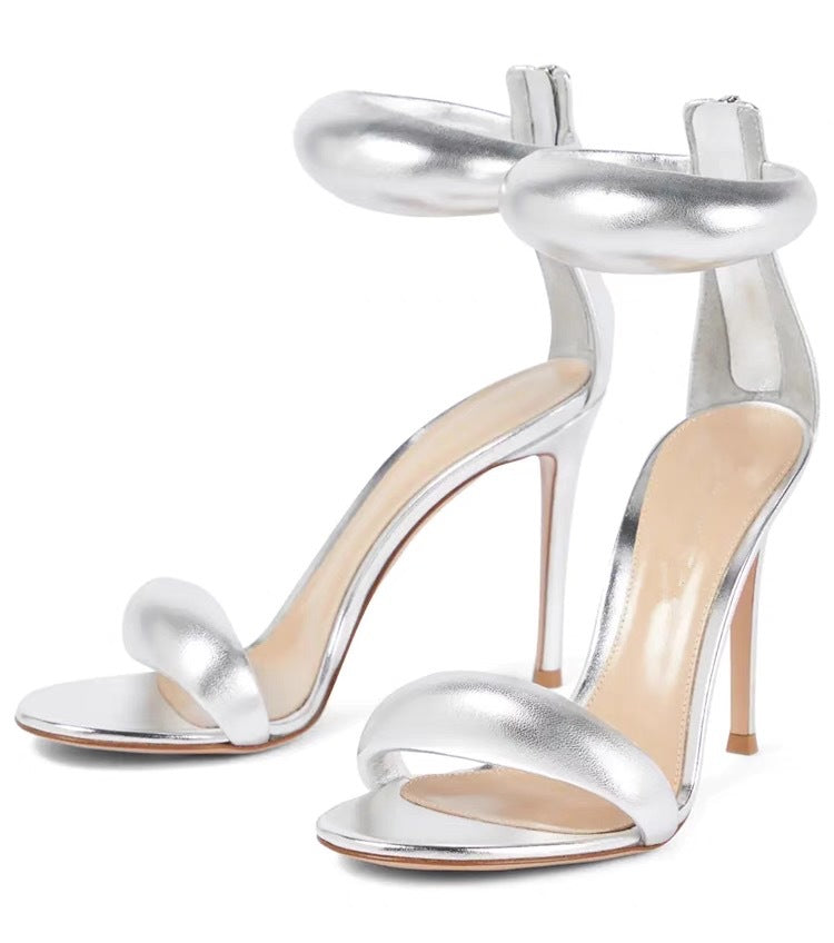 A single strap high heel thin heel sandal