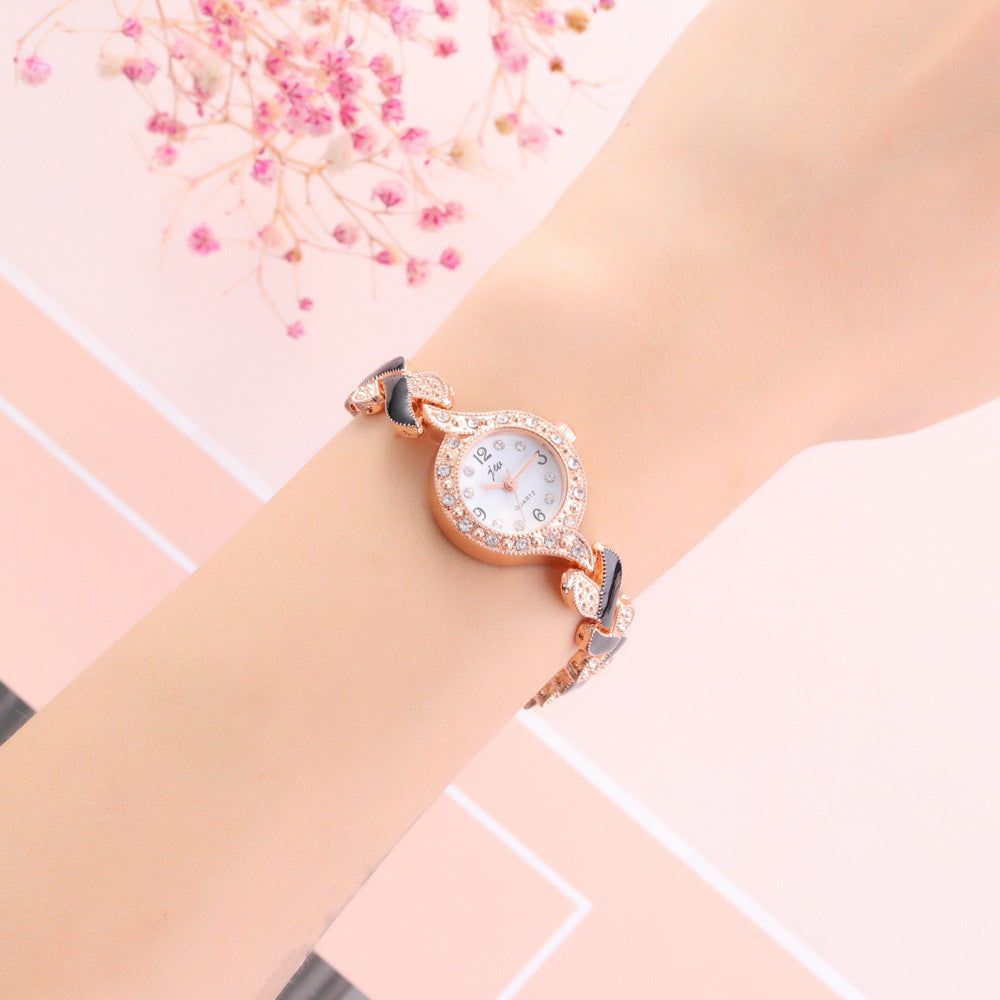New Cross border Fashion Versatile Women's Love Watch Band with Diamond Quartz Watch Set