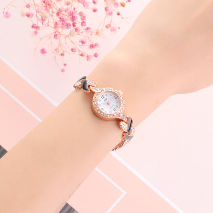 New Cross border Fashion Versatile Women's Love Watch Band with Diamond Quartz Watch Set
